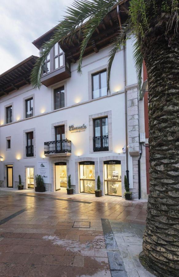 Apartamentos Centro Llanes Exteriör bild